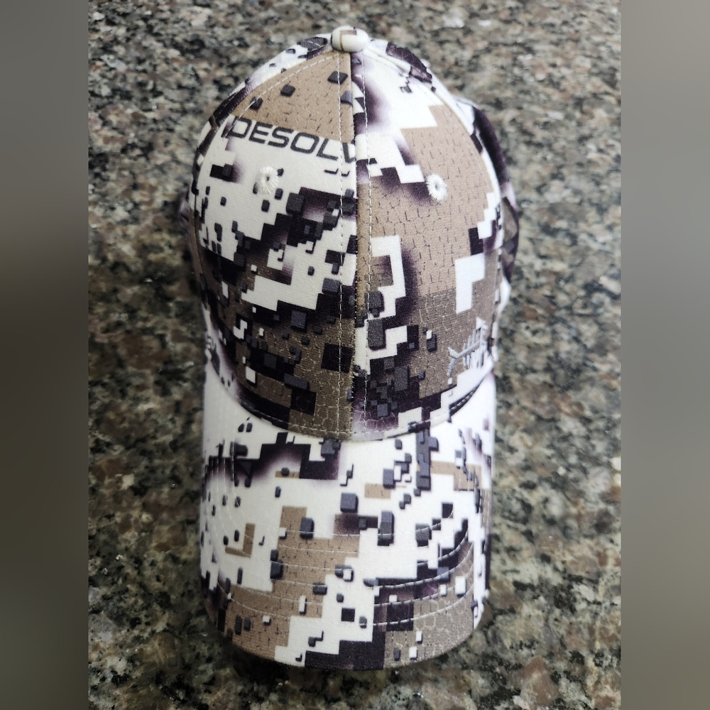 Bassdash Desolve Digital Camo Baseball Cap - Tan, Brown, White